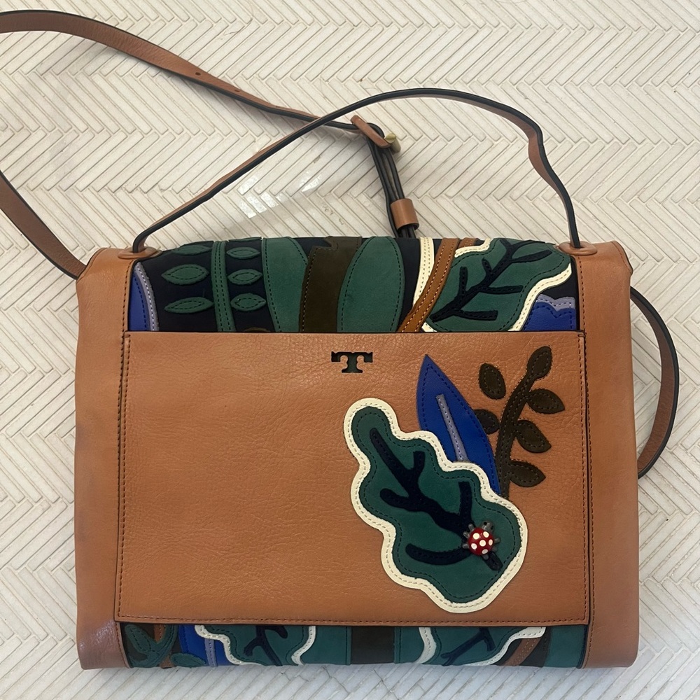 Leather Crossbody Shoulder Bag with Floral Appliqué - Black/Brown - Picture 4 of 7